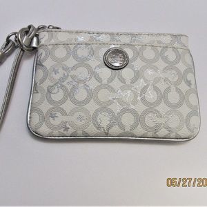COACH WAVERLY WRISTLET